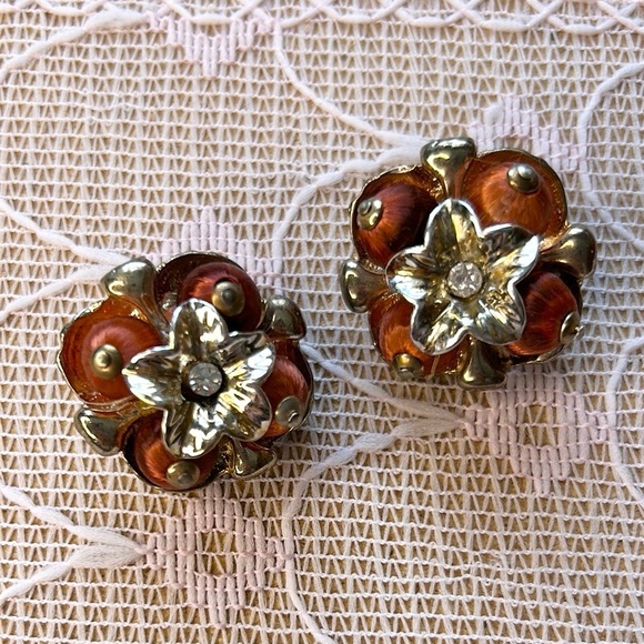 Vintage Elegant Gold‎ and Brown Fruit Floral Clip On Earrings - Picture 1 of 5